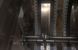 Грипперный конвейер для перемещения бутылок между этажами на завод АО 