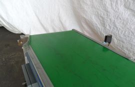 Прямой ленточный конвейер используется для транспортировки картонных коробок весом до 3 кг - фото 4